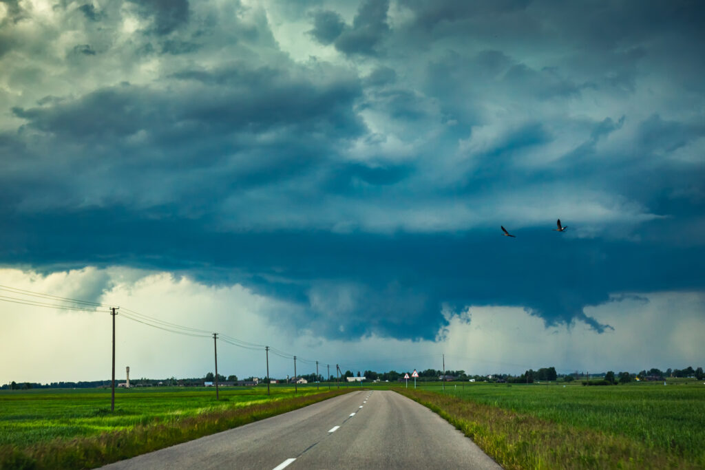 5 Essential Safety Tips for Tornado Season Driving