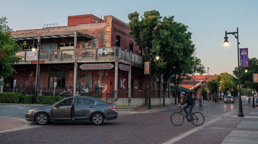 Wichita Dooring Accident Lawyer: Cyclist Legal Rights | Old Town